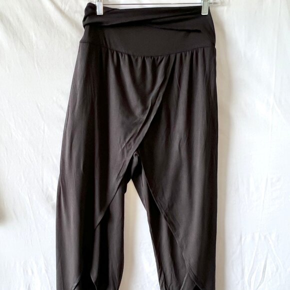 Athleta Elastic Waist Black Yoga Pants, “Release” Soft Modal Fabric, Size XL, EC - Picture 1 of 15